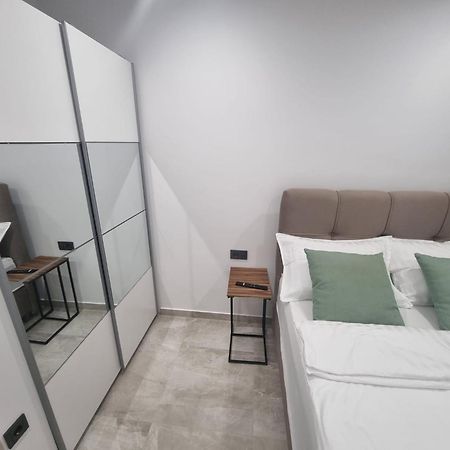 Gracienda Apartment Bilice Bagian luar foto