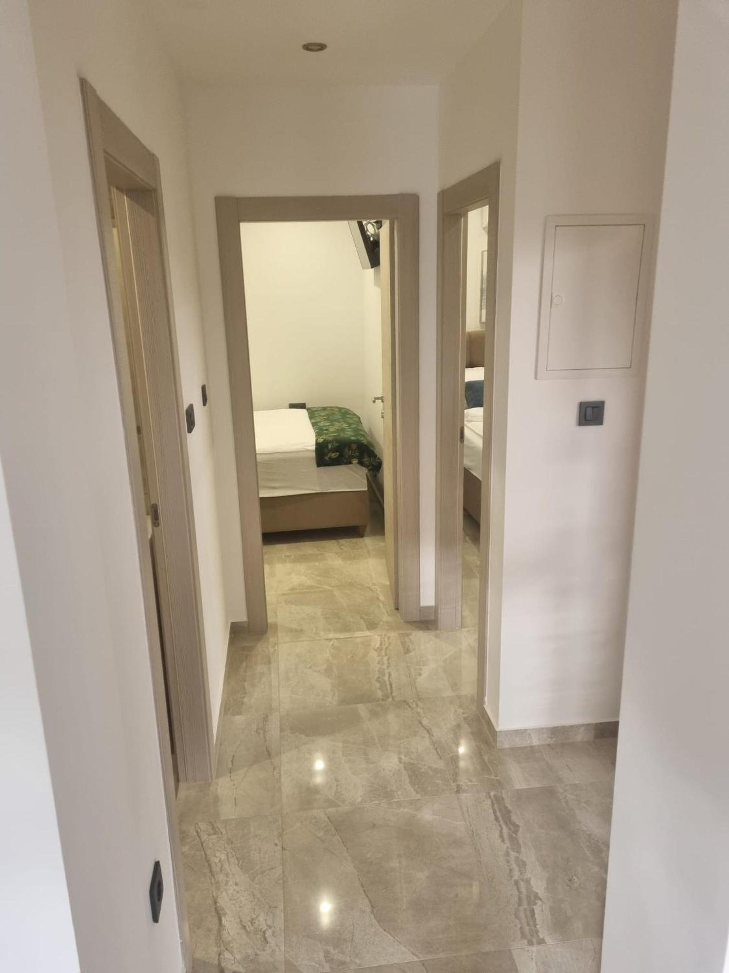 Gracienda Apartment Bilice Bagian luar foto