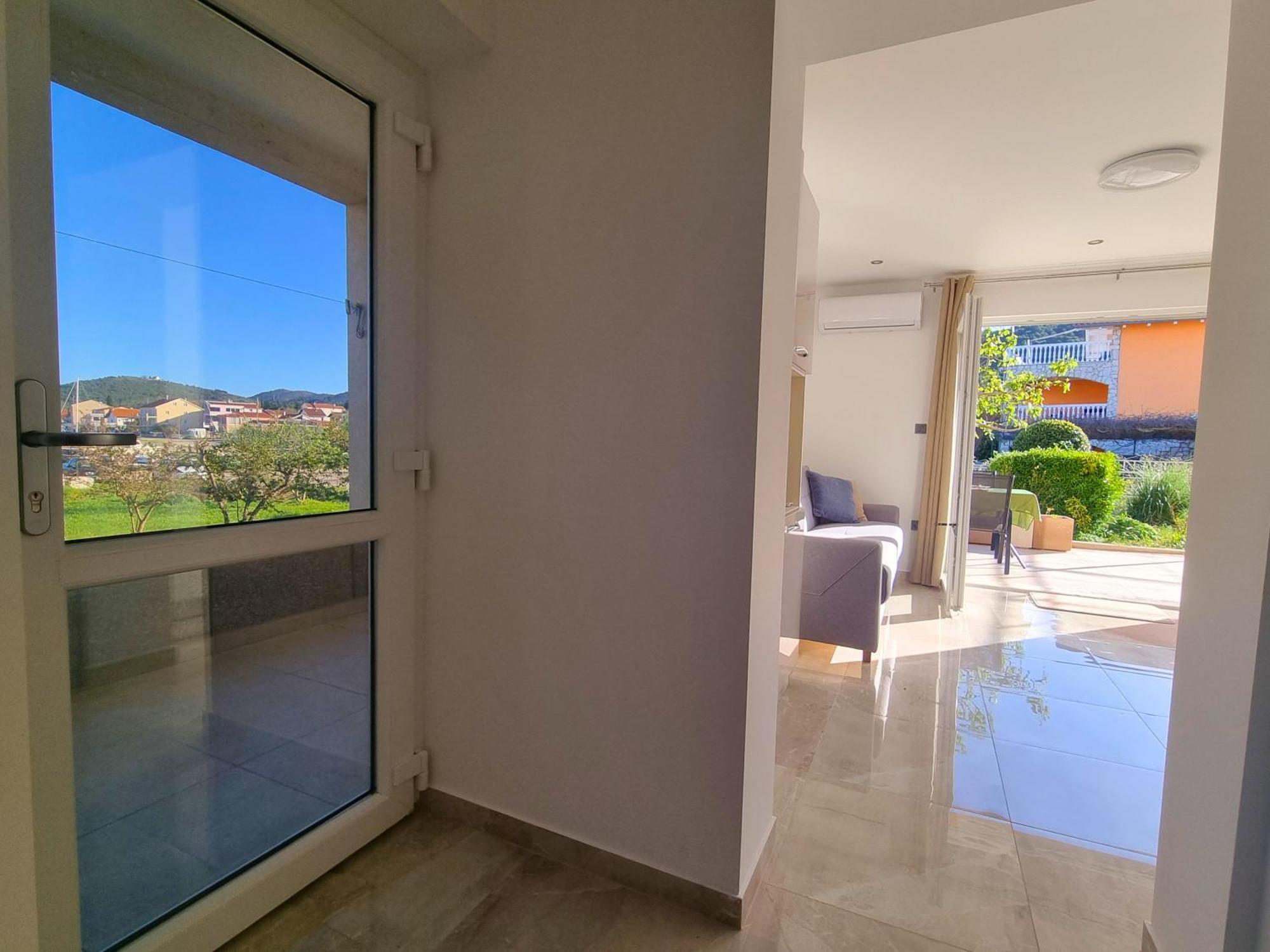 Gracienda Apartment Bilice Bagian luar foto
